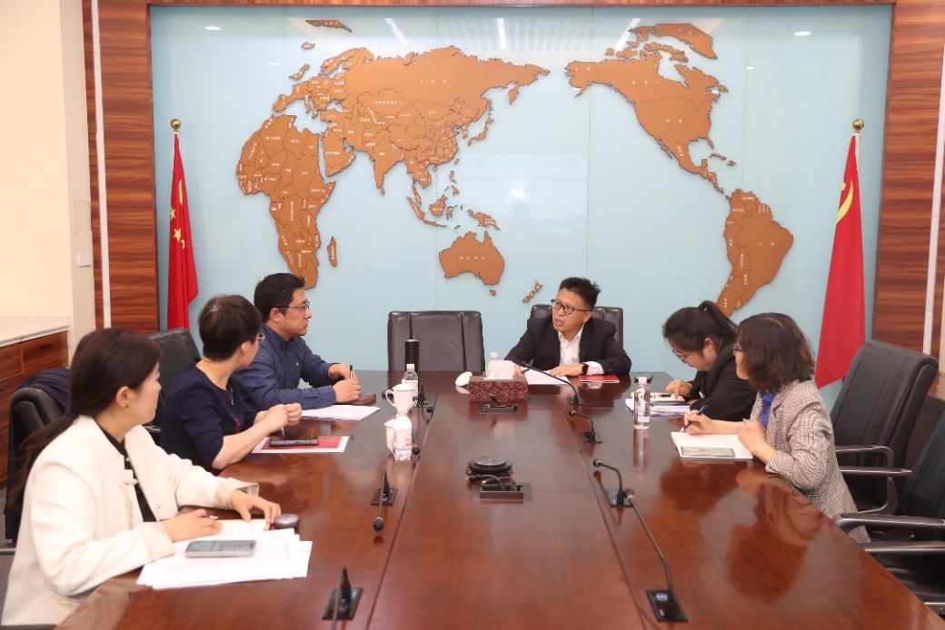 我校与加拿大温莎大学举行合作办...